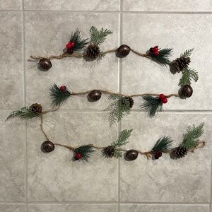 Festive Pinecone and Bell Garland